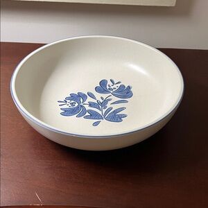 Pfaltzgraff Stoneware Yorktowne Serving Bowl